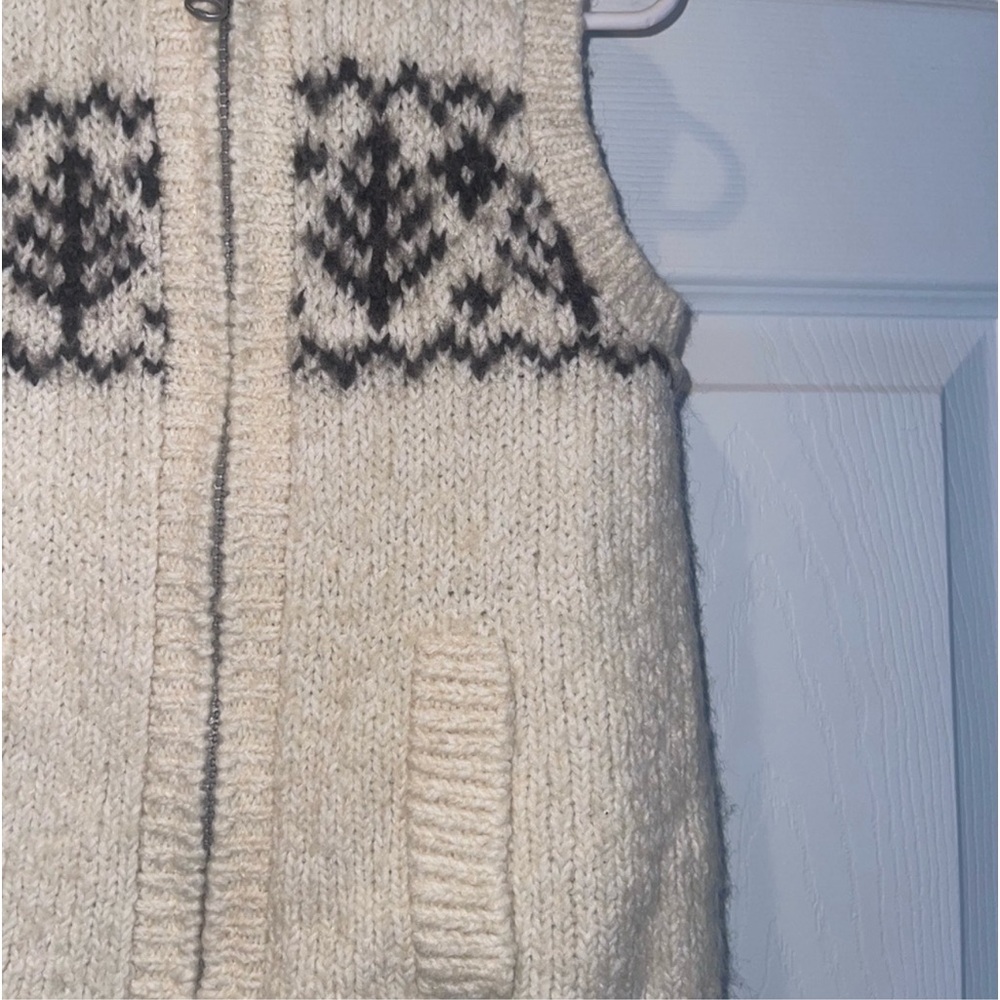 GAP sweater vest - Picture 3 of 6